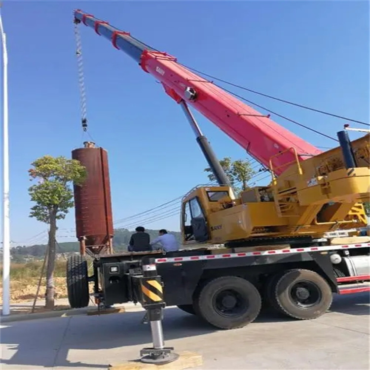 阳新80吨吊车出租多少钱